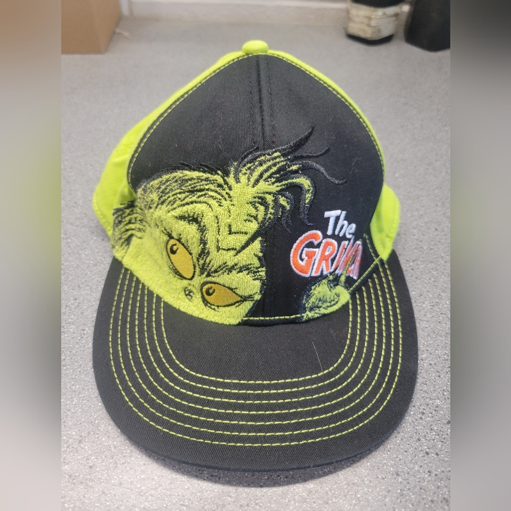 Youth The Grinch baseball cap / hat in excellent condition.